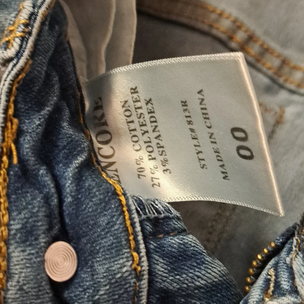 Encore size 00 low to mid rise skinny jeans very stretchy, good condition - Picture 3 of 4